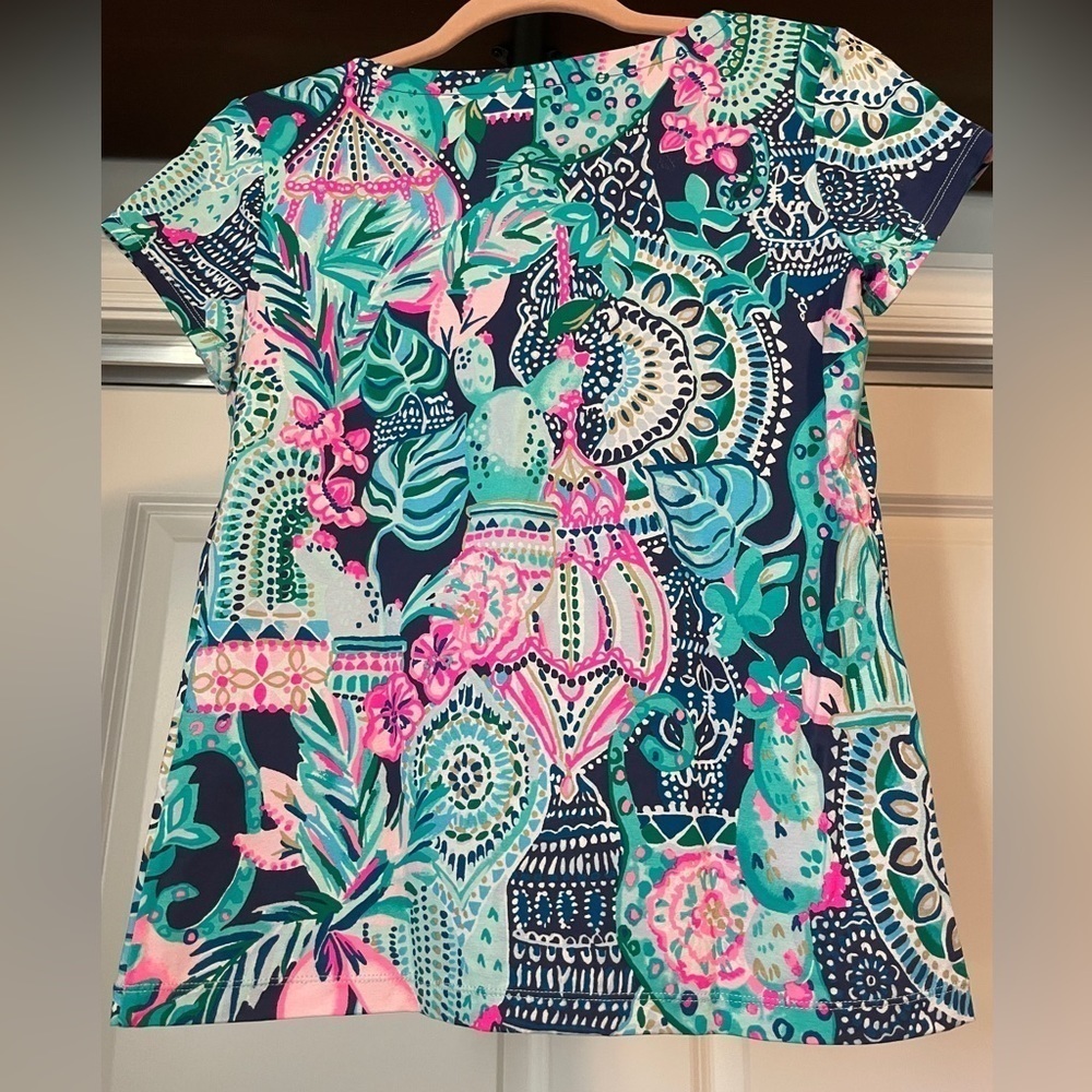 NWT Lilly Pulitzer Short sleeve. X-Small Alora Top - Picture 2 of 4